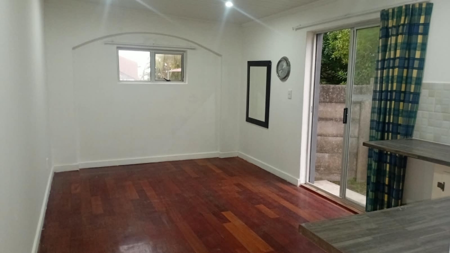 To Let 1 Bedroom Property for Rent in Gonubie Eastern Cape